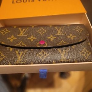 Louis Vuitton PF. Emilie MNG Fuchsia wallet